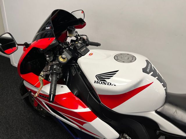 honda - cbr-1000-rr-fireblade