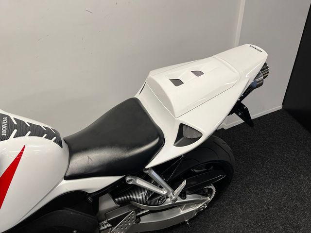 honda - cbr-1000-rr-fireblade