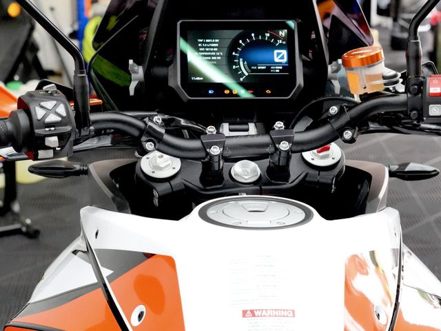 ktm - 1290-super-adventure-r