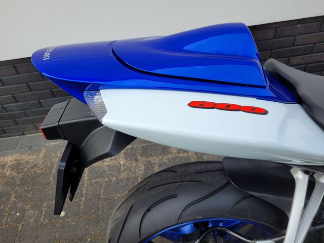 suzuki - gsx-r-600