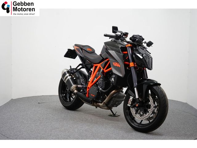 ktm - 1290-super-duke-r