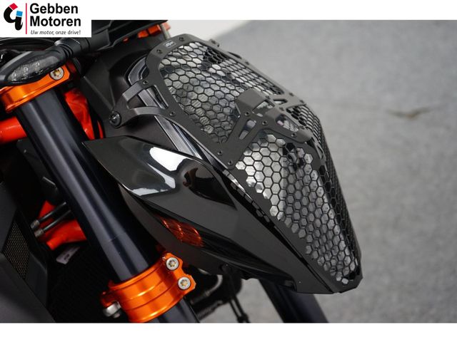 ktm - 1290-super-duke-r