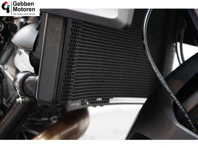 ktm - 1290-super-duke-r