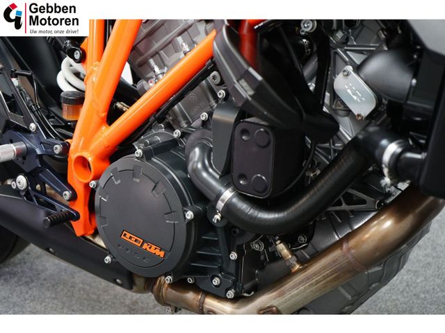 ktm - 1290-super-duke-r