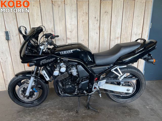 yamaha - fzs-600-fazer