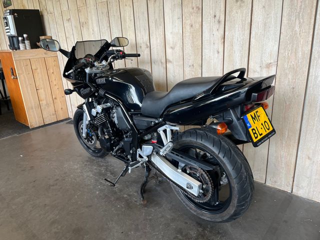 yamaha - fzs-600-fazer