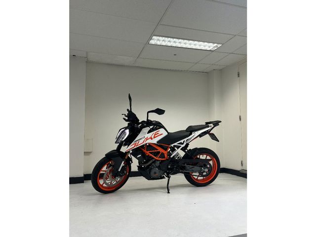 ktm - 390-duke