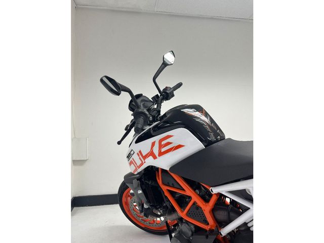 ktm - 390-duke