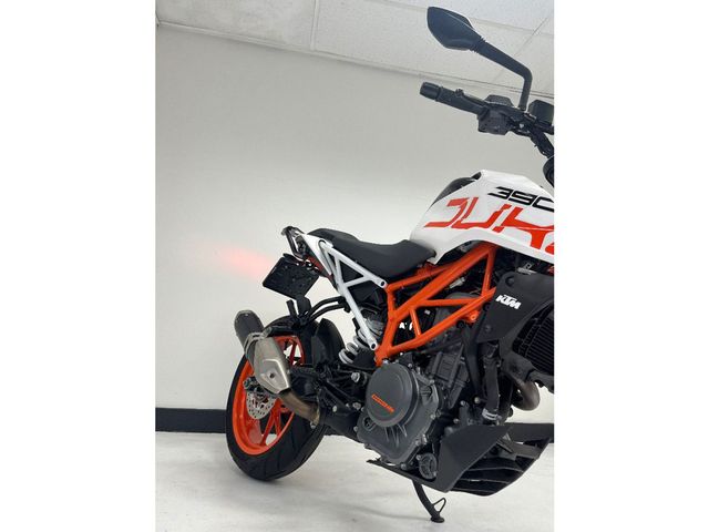 ktm - 390-duke