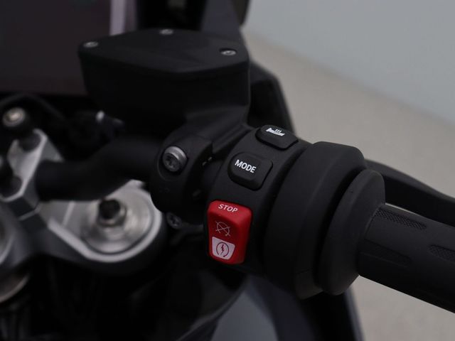 bmw - f-900-xr