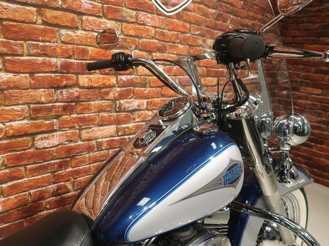 harley-davidson - heritage-softail-classic-flstc