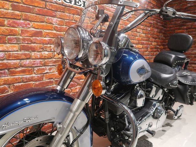 harley-davidson - heritage-softail-classic-flstc