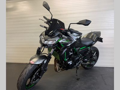 KAWASAKI Z650 – foto 3