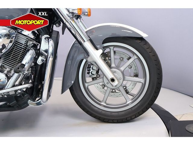 suzuki - intruder-c-1500-t