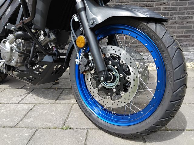 suzuki - v-strom-650-xta-adventure