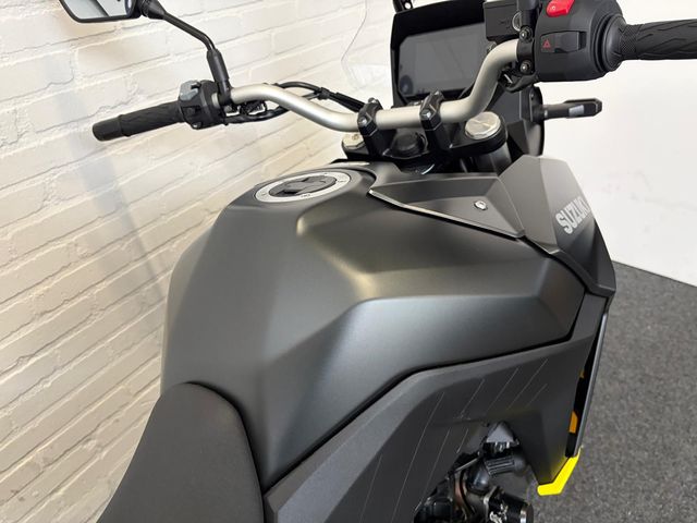 suzuki - v-strom-800