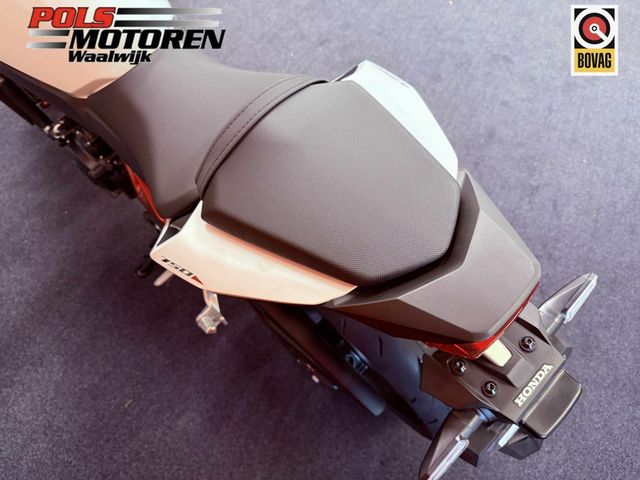 honda - cb-750-hornet