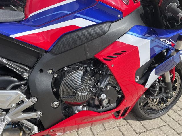honda - cbr-1000-rr-r-fireblade-st