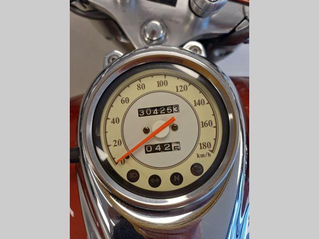yamaha - xvs-650-a-dragstar-classic