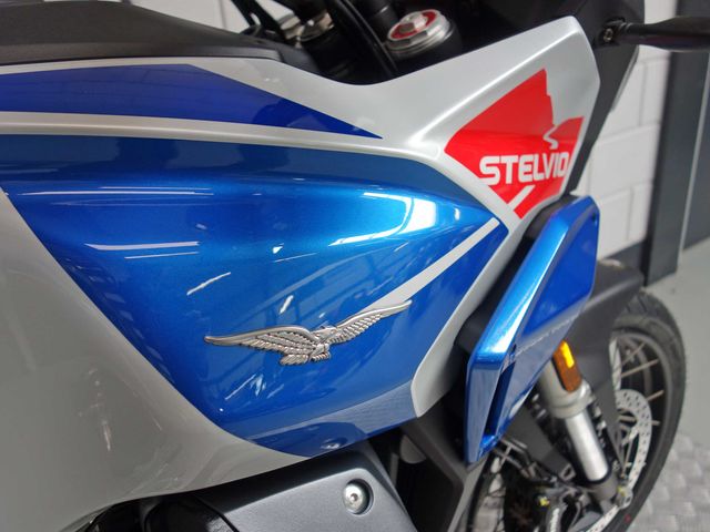 moto-guzzi - stelvio