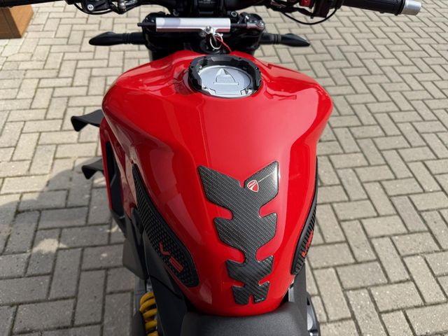 ducati - streetfighter-v2