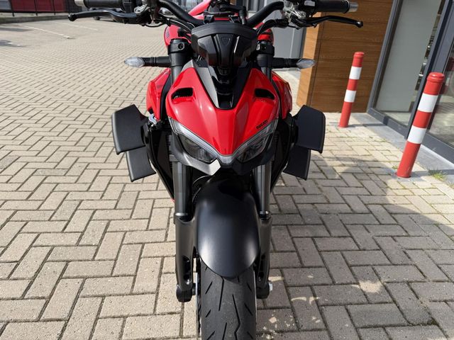 ducati - streetfighter-v2