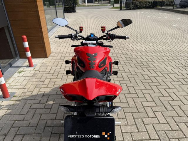 ducati - streetfighter-v2