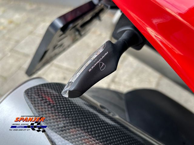 ducati - monster-696