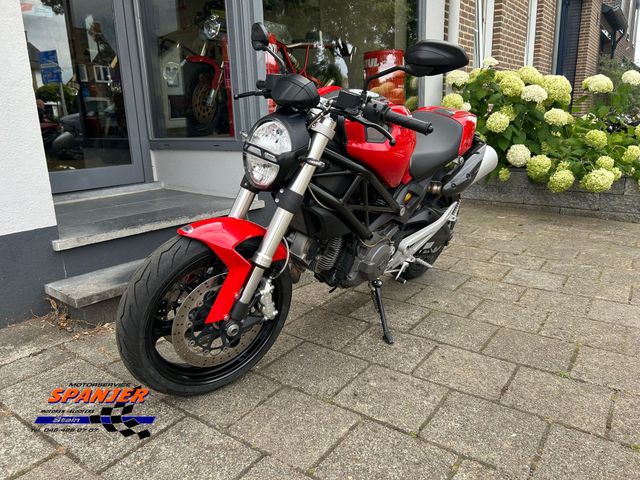 ducati - monster-696