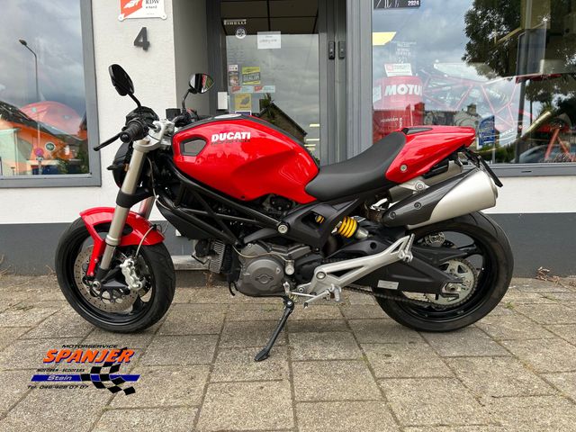 ducati - monster-696