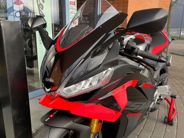 aprilia - rsv-4-1100-factory