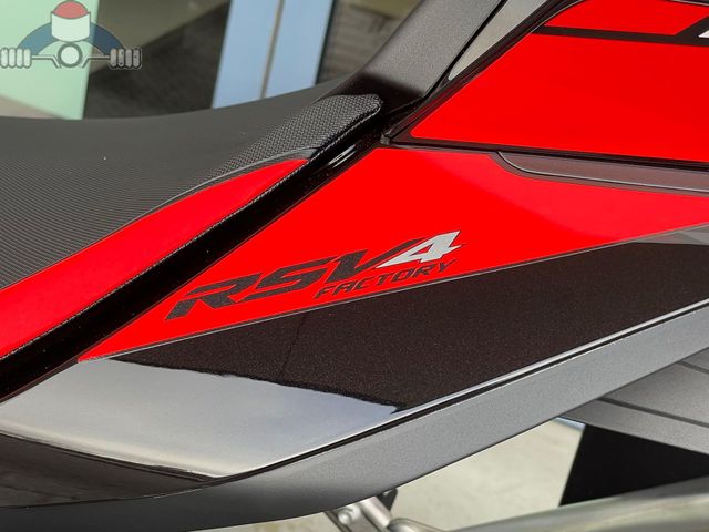 aprilia - rsv-4-1100-factory