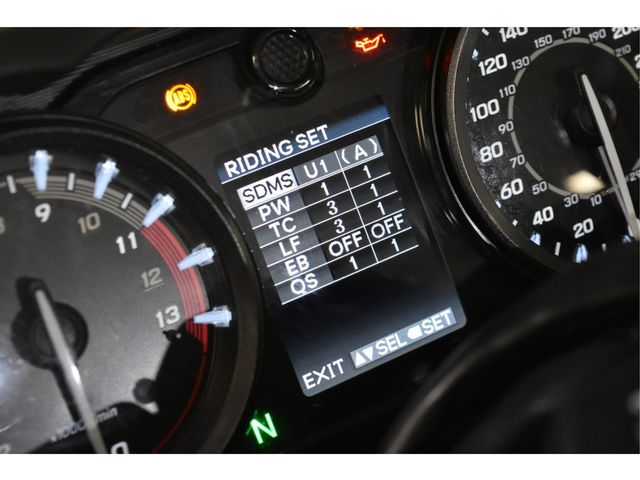 suzuki - gsx-r-1300-hayabusa