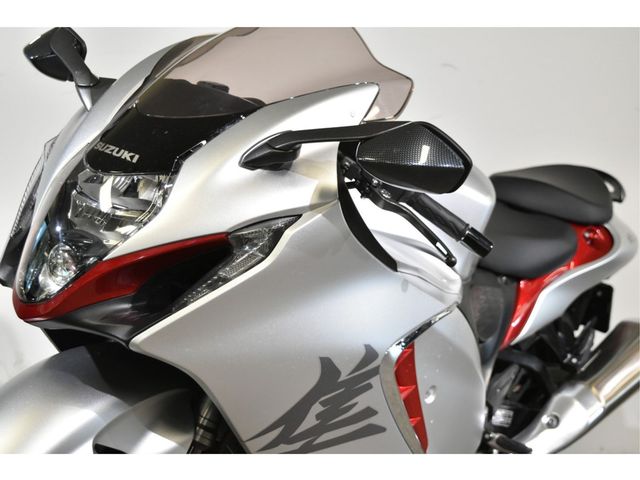suzuki - gsx-r-1300-hayabusa