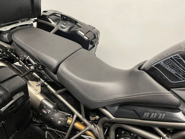 triumph - tiger-800-xrx