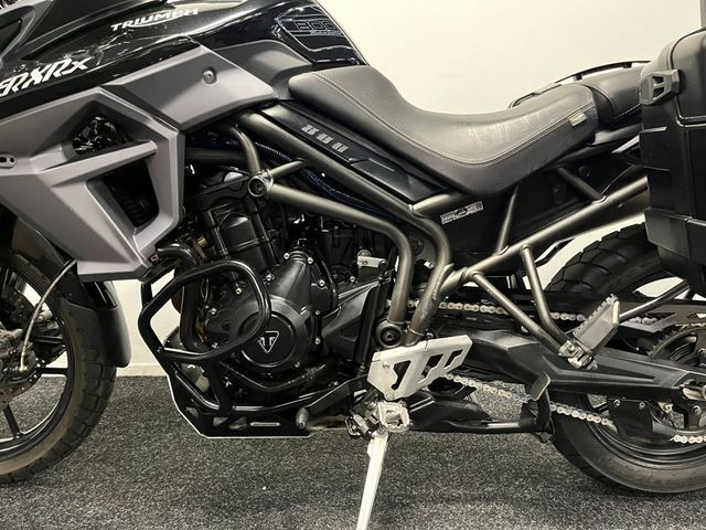 triumph - tiger-800-xrx