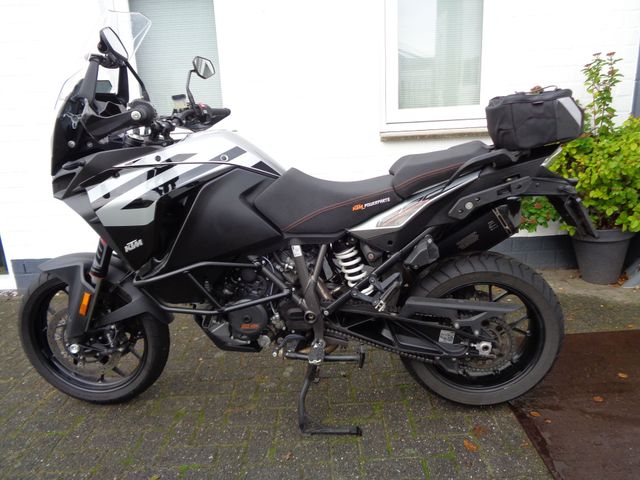 ktm - 1290-super-adventure-s