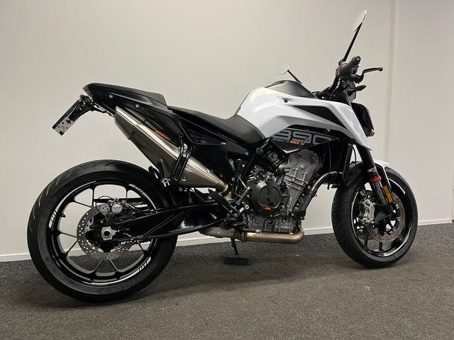 ktm - 890-duke