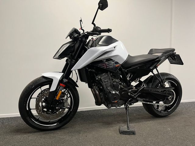 ktm - 890-duke