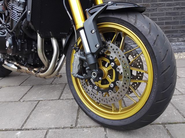 kawasaki - z900rs-se