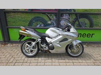 Honda VFR 800 FI Vtec 2002 occasion