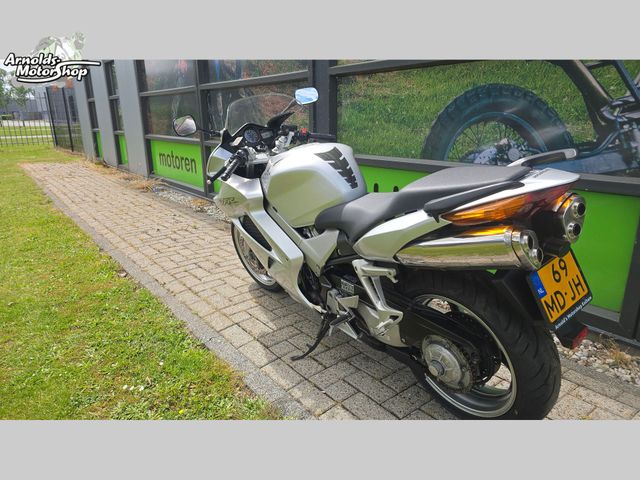 honda - vfr-800-fi-vtec