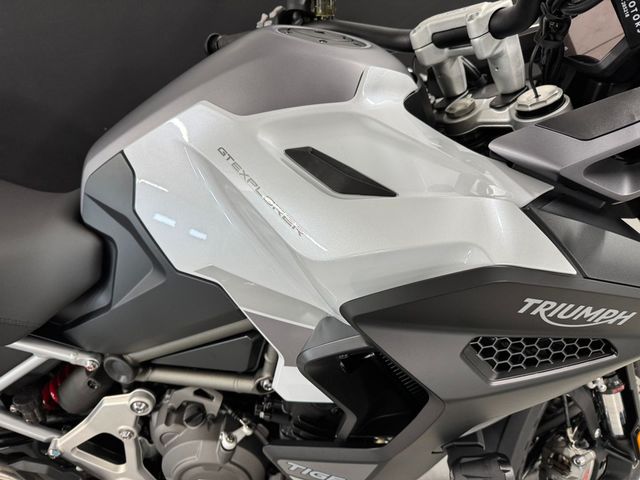 triumph - tiger-1200-gt-explorer