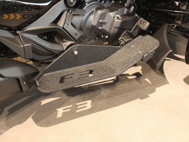 can-am - spyder-f3