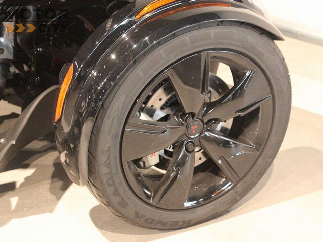 can-am - spyder-f3
