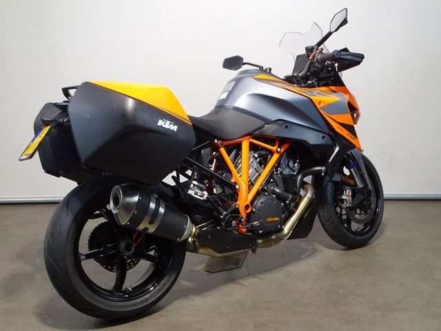 ktm - 1290-super-duke-gt