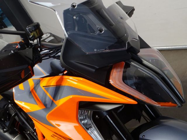 ktm - 1290-super-duke-gt