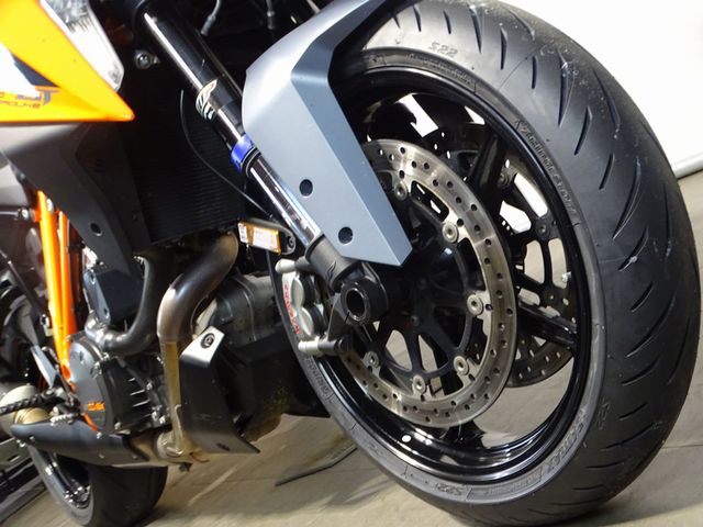ktm - 1290-super-duke-gt