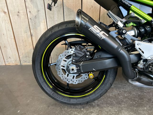 kawasaki - z900