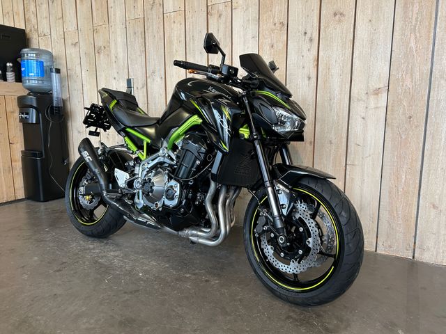 kawasaki - z900